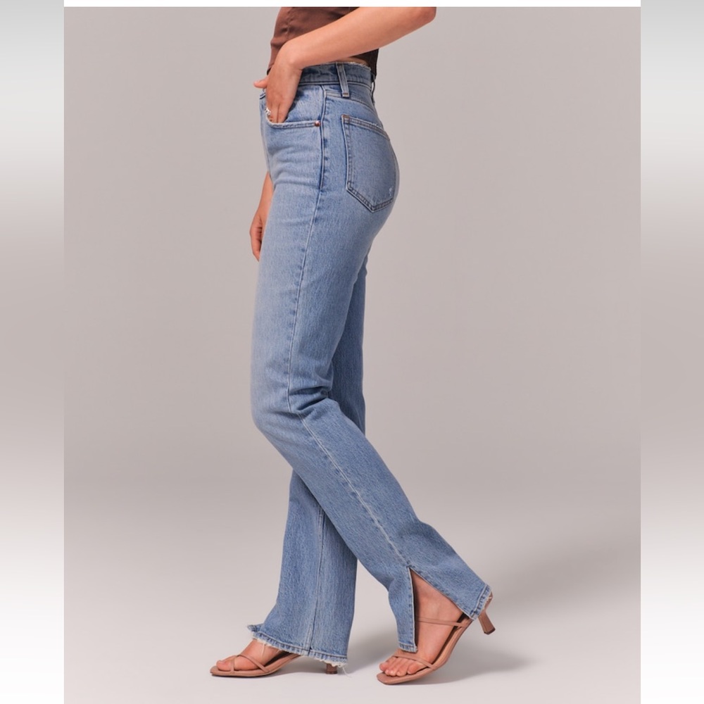 Abercrombie 90s Straight Ultra High Rise Jeans